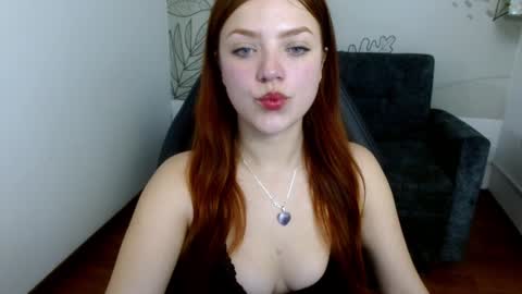 Snapshot of emma_ford1 chatting on 01.23.25 Emma online show from 01.23.25
