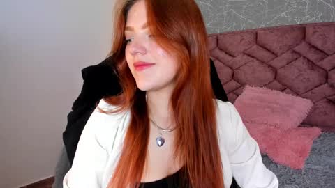 Snapshot of emma_ford1 chatting on 02.24.25 Emma online show from 02.24.25