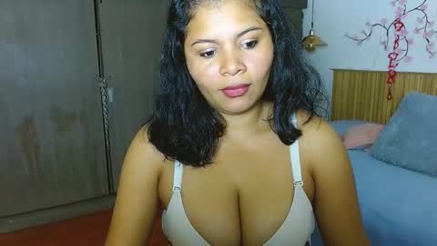 Snapshot of emma_hassani chatting on 02.25.26 Tell me Emma online show from 02.25.26