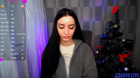 Snapshot of emma_jordan chatting on 12.27.24 Emma online show from 12.27.24