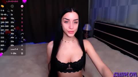 Snapshot of emma_jordan chatting on 01.16.25 Emma online show from 01.16.25
