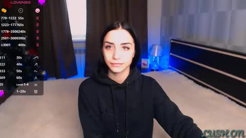 Snapshot of emma_jordan chatting on 01.25.25 Emma online show from 01.25.25