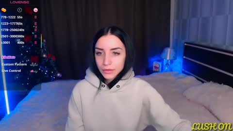 Snapshot of emma_jordan chatting on 02.05.25 Emma online show from 02.05.25