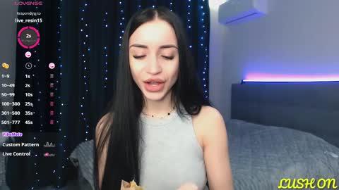 Snapshot of emma_jordan chatting on 02.17.25 Emma online show from 02.17.25