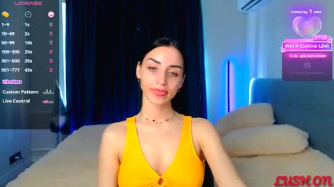 Snapshot of emma_jordan chatting on 03.08.25 Emma online show from 03.08.25