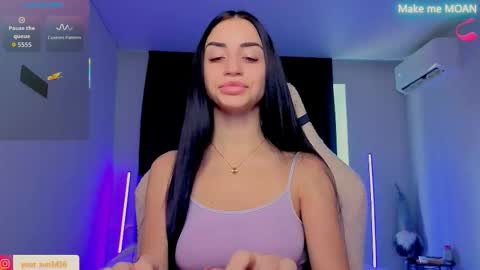 Snapshot of emma_jordan chatting on 10.07.25 Emma online show from 10.07.25