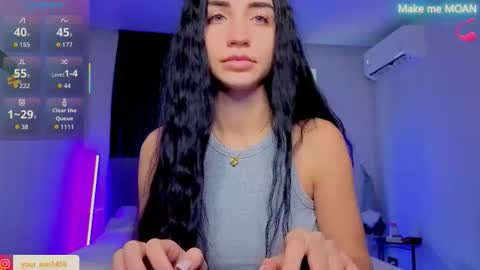 Snapshot of emma_jordan chatting on 10.15.25 Emma online show from 10.15.25