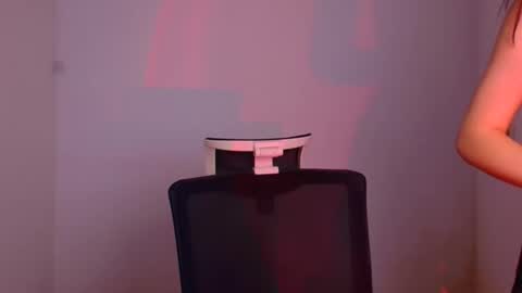 Emma online show from 01.14.25