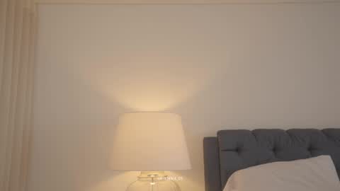 emma_lu1 online show from 10.21.25