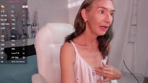 Emma  online show from 12.07.24