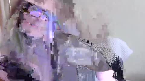 Snapshot of emma_misty_ chatting on 09.26.25 emma_misty_ online show from 09.26.25