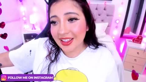 Snapshot of emma_monserratt chatting on 01.28.25 Emma Monserratt online show from 01.28.25