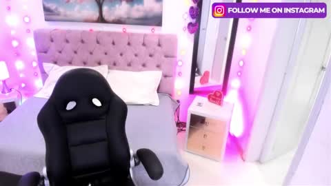 Snapshot of emma_monserratt chatting on 03.01.25 Emma Monserratt online show from 03.01.25