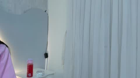 Emma Morgann online show from 12.16.25