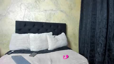 Emma online show from 02.25.26