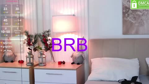 Snapshot of emma_plux chatting on 01.08.25 Emma online show from 01.08.25