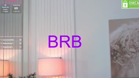 Snapshot of emma_plux chatting on 01.11.25 Emma online show from 01.11.25