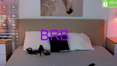 Snapshot of emma_plux chatting on 01.21.25 Emma online show from 01.21.25