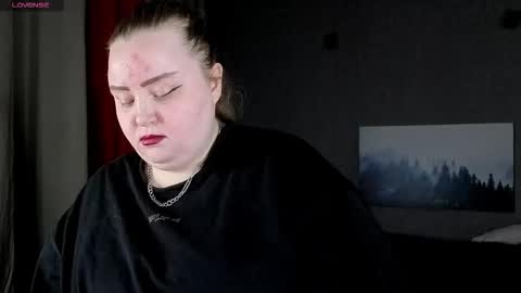 Snapshot of emma_razoom chatting on 11.22.25 Emma Razumovskaya online show from 11.22.25