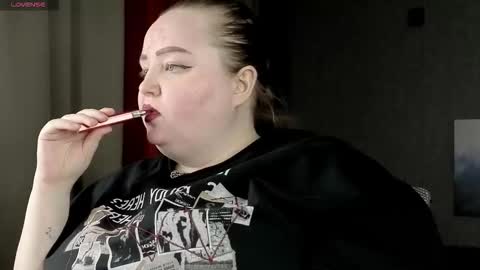 Snapshot of emma_razoom chatting on 11.29.25 Emma Razumovskaya online show from 11.29.25