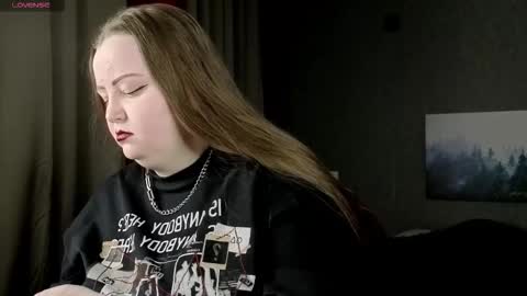 Snapshot of emma_razoom chatting on 11.29.25 Emma Razumovskaya online show from 11.29.25