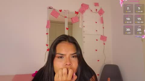 EMMA REVEES  online show from 02.22.26