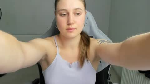 Snapshot of emma_sweettyy chatting on 07.05.26 Emma online show from 07.05.26