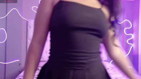 Snapshot of emma_visconti chatting on 10.08.25 emma_visconti online show from 10.08.25