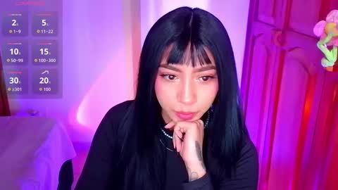 Snapshot of emma_web_ chatting on 10.08.25 Emma web online show from 10.08.25