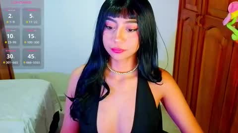 Snapshot of emma_web_ chatting on 11.03.25 Emma web online show from 11.03.25