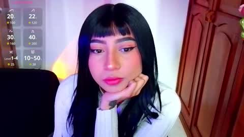 Snapshot of emma_web_ chatting on 11.05.25 Emma web online show from 11.05.25