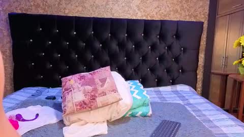 Emma online show from 09.22.25