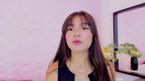 Emma Sandoval online show from 09.08.25