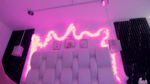 emmaa00_ online show from 05.14.26