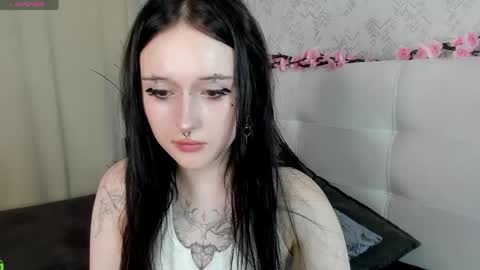 Snapshot of emmablissa chatting on 06.04.26 emmablissa online show from 06.04.26