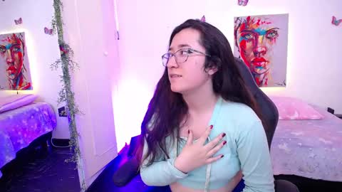 Emma Claire online show from 09.11.25