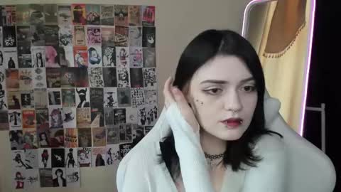 Emma online show from 11.15.25