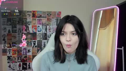 Emma online show from 11.18.25