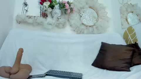 Snapshot of emmaduque chatting on 07.04.26 Emma Duque online show from 07.04.26