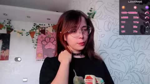 Snapshot of emmae__ chatting on 07.13.26 Emma online show from 07.13.26