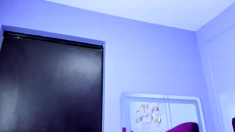 emmaebony_ online show from 11.14.25