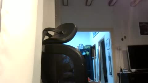 Ariel online show from 11.11.25