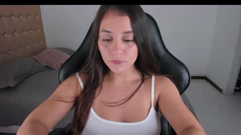 Snapshot of emmagrace99 chatting on 12.13.24 Jennifer online show from 12.13.24