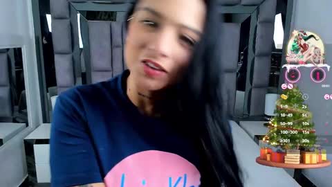 EMMA HILL online show from 12.08.24