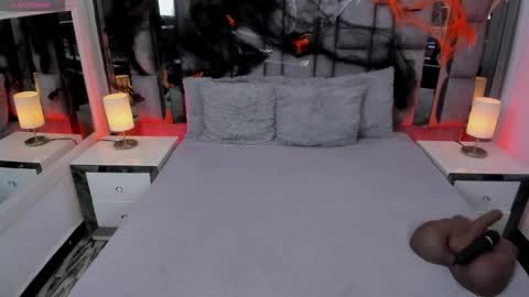 Snapshot of emmahill1 chatting on 10.22.25 EMMA HILL online show from 10.22.25