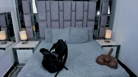 EMMA HILL online show from 04.07.26