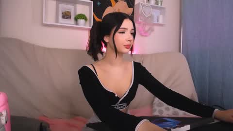 Emma online show from 01.26.25