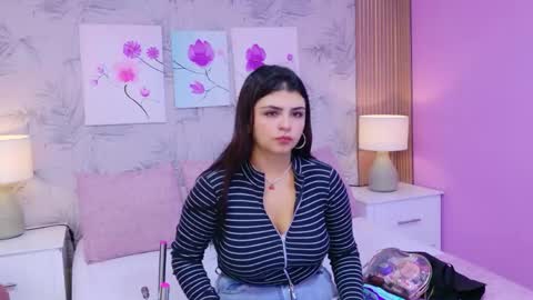 Emma Lee online show from 04.16.26