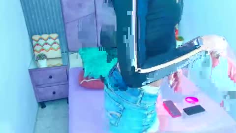 emmaLogge online show from 12.13.25