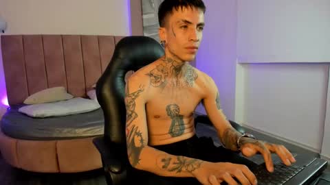   online show from 03.06.25